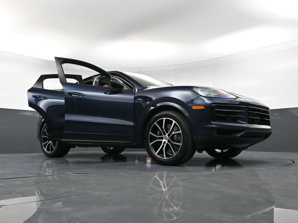 New 2026 Porsche Cayenne E-Hybrid Coupe AWD/4WD image 38