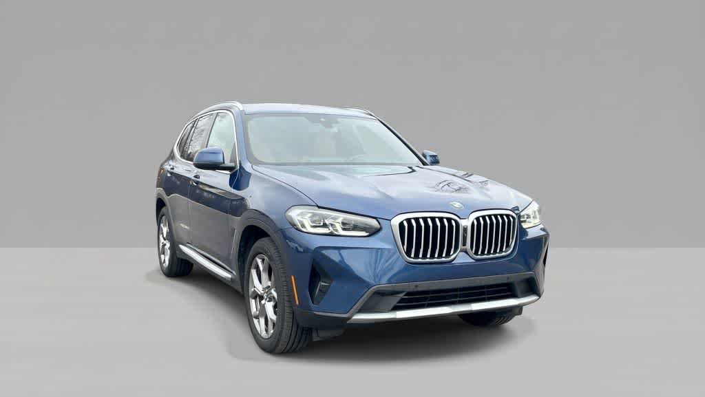 Used 2023 BMW X3 xDrive30i w/ Premium Package AWD/4WD image 7