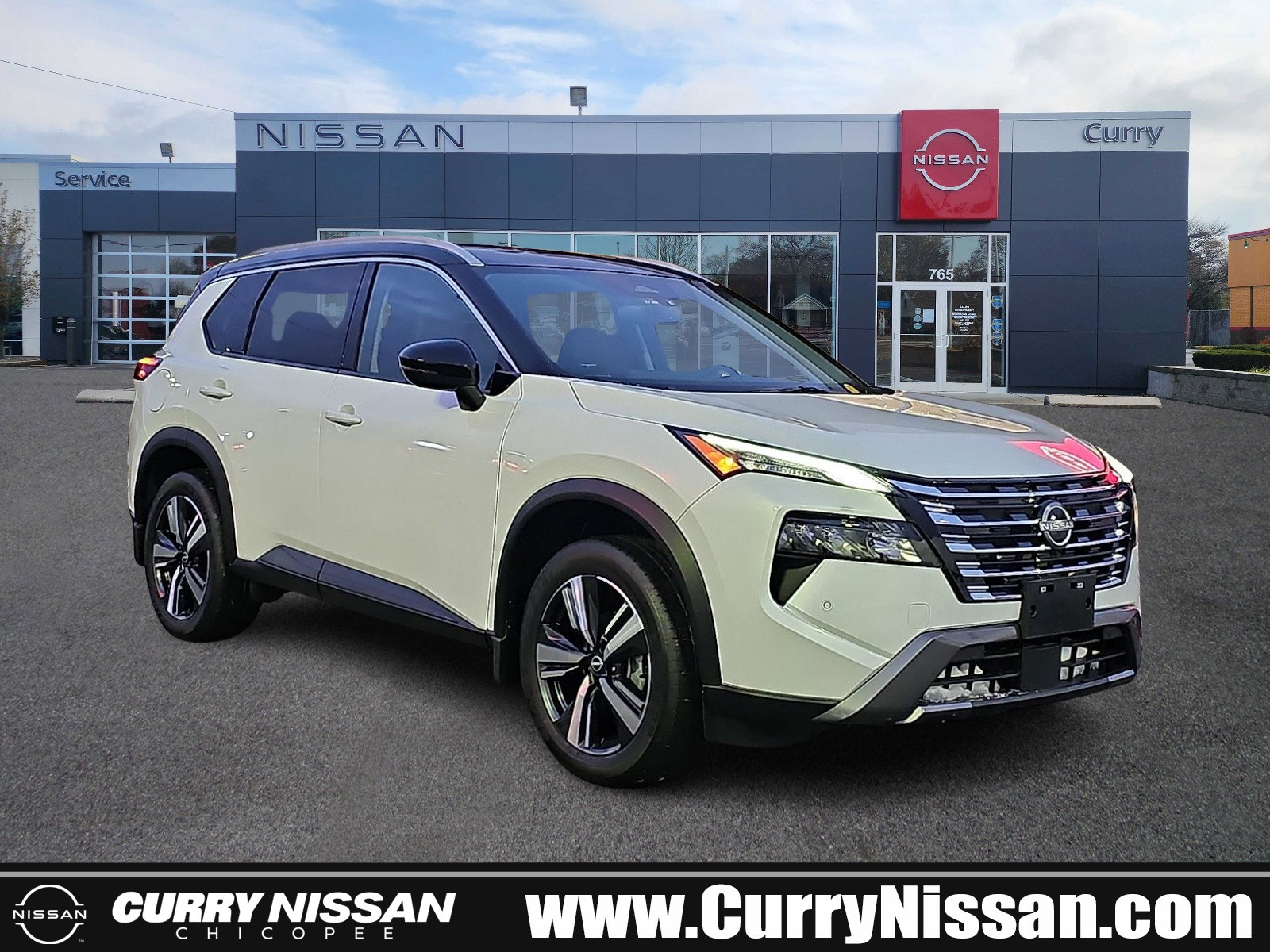 Used 2025 Nissan Rogue SL