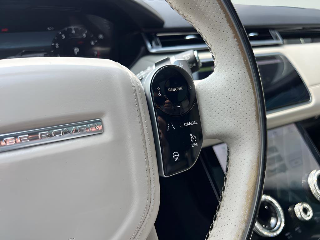 Used 2019 Land Rover Range Rover Velar R-Dynamic SE image 38