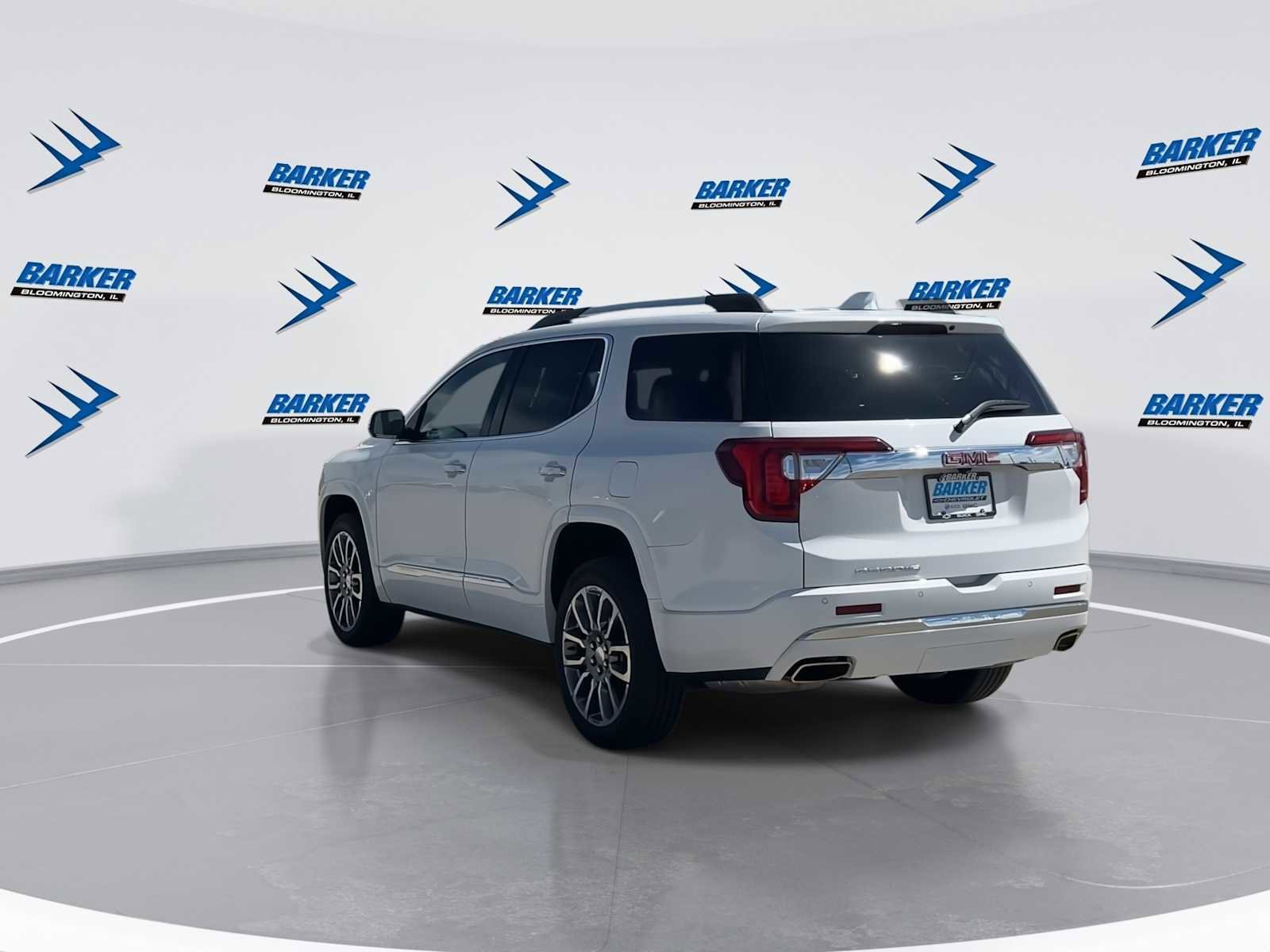 Used 2023 GMC Acadia Denali image 7