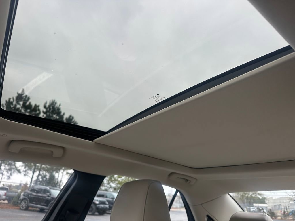 Certified 2023 Chrysler 300 Touring L w/ Popular Equipment Group image 22