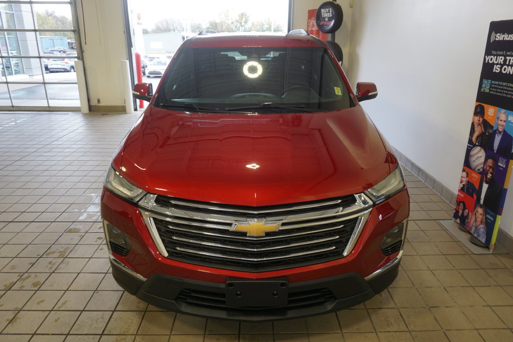 Used 2023 Chevrolet Traverse LT AWD/4WD image 14