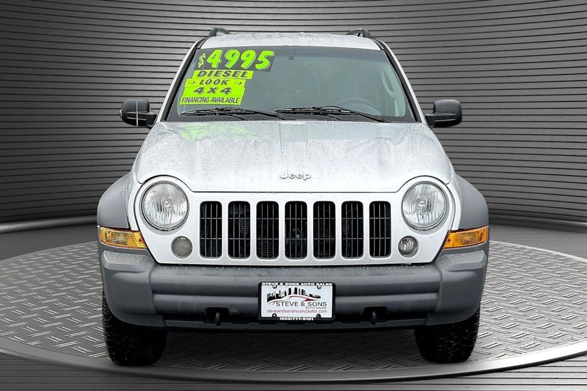 Used 2005 Jeep Liberty Sport AWD/4WD image 2