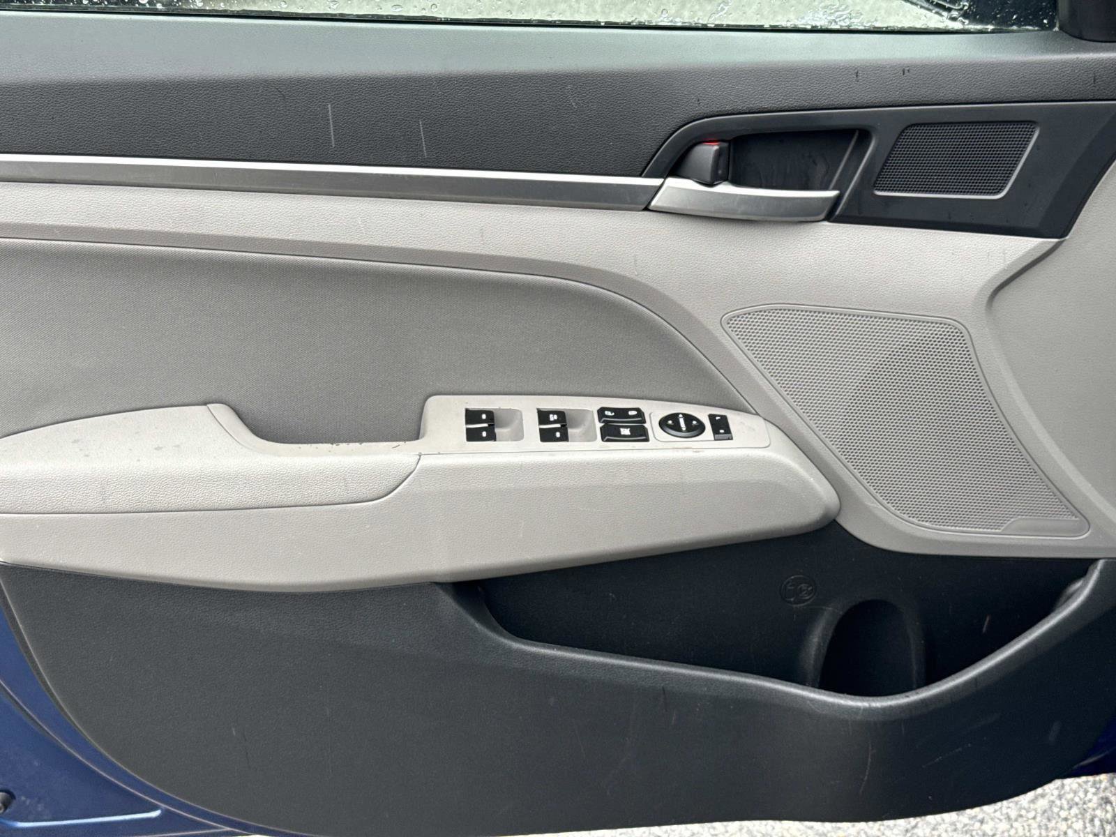 Used 2020 Hyundai Elantra Value Edition w/ Cargo Package (C1) image 18