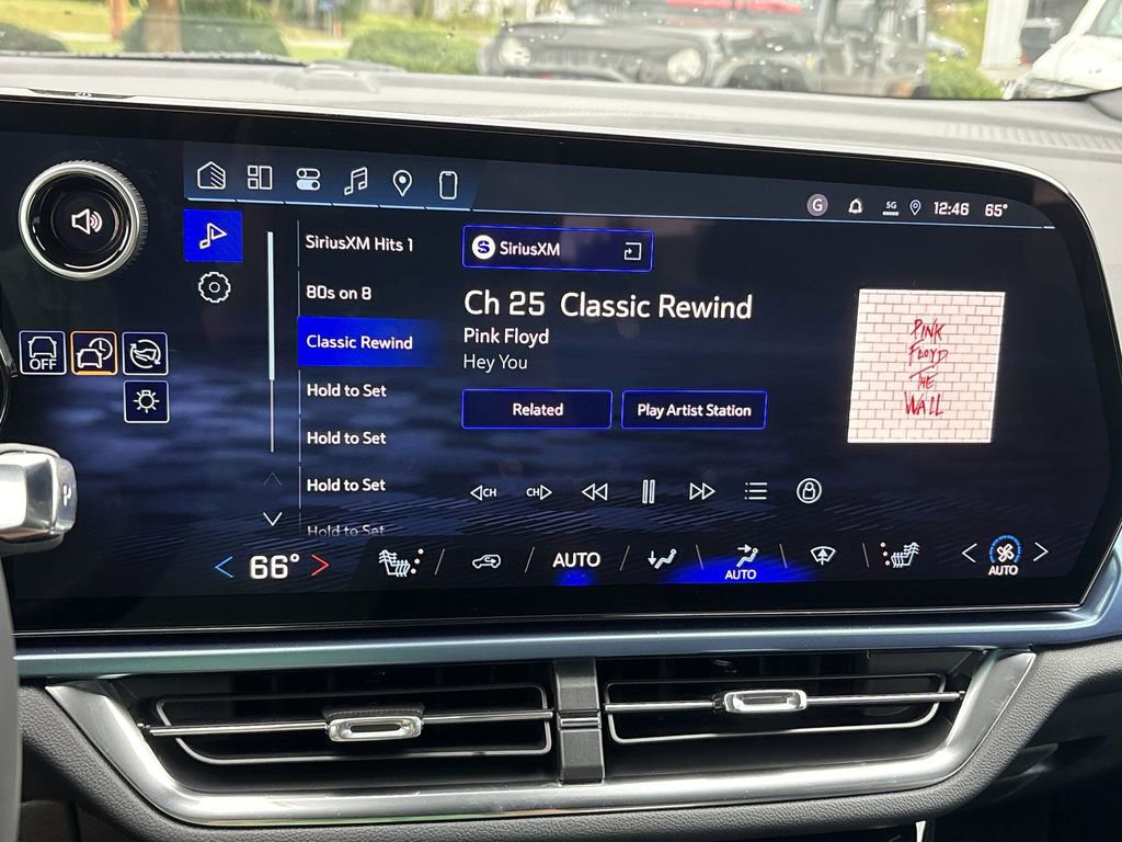 New 2026 Chevrolet Equinox EV LT image 15