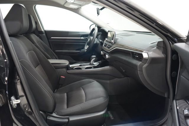 Used 2023 Nissan Altima 2.5 SV image 33