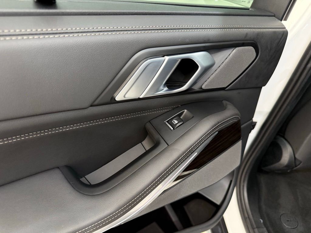 Used 2025 BMW X5 xDrive40i image 22