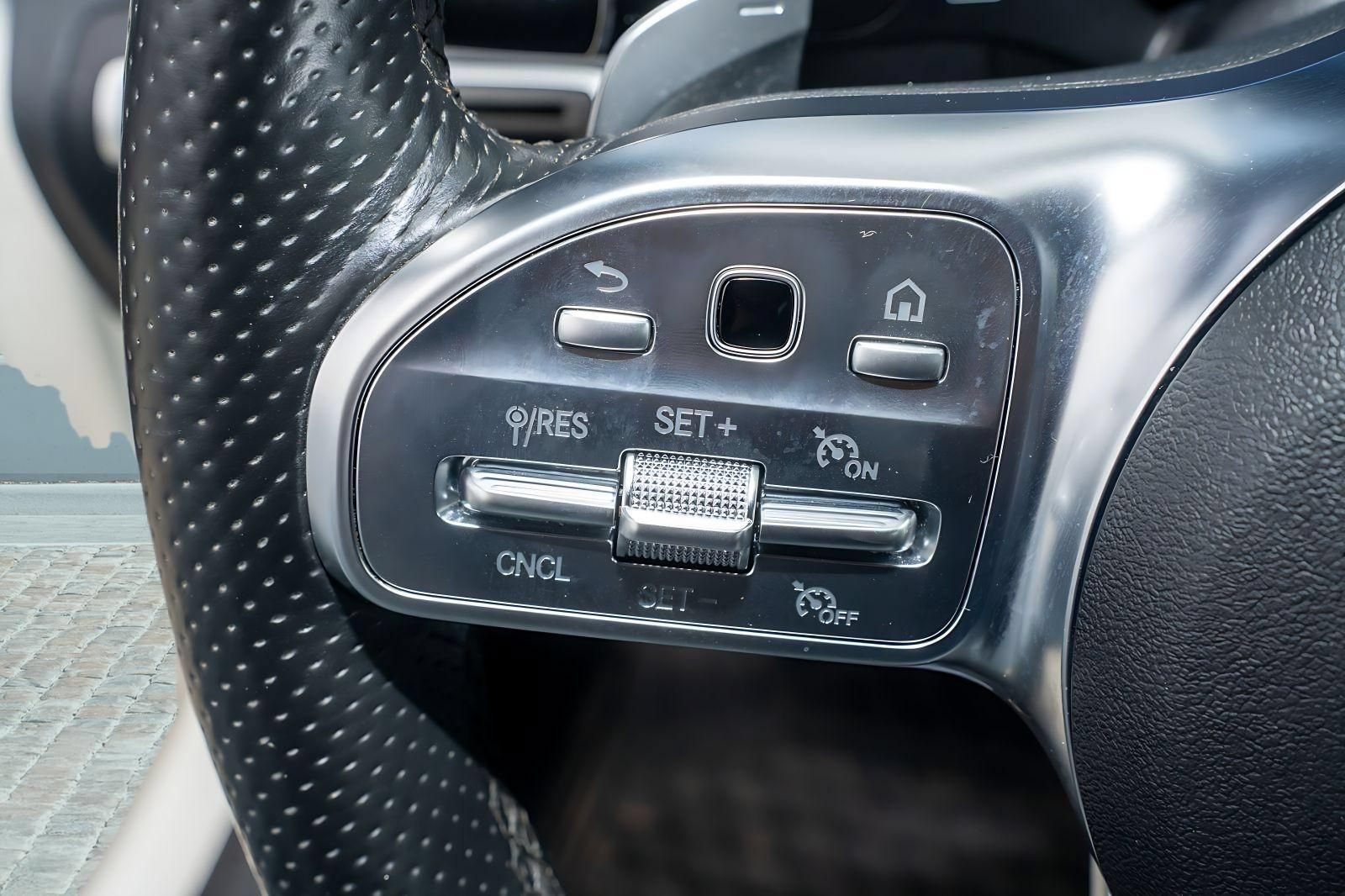 Used 2022 Mercedes-Benz C 300 Coupe w/ AMG Line image 29