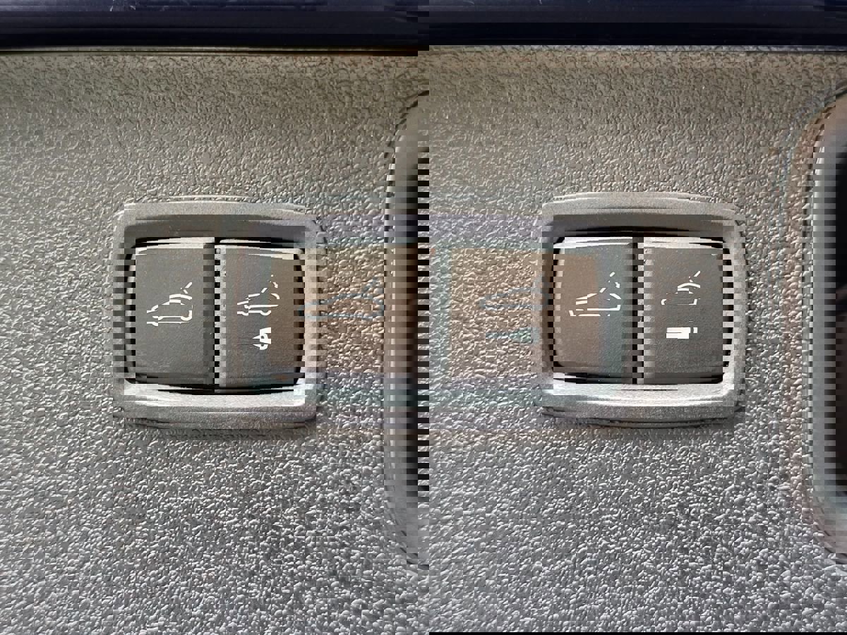 Used 2023 Porsche Macan image 63