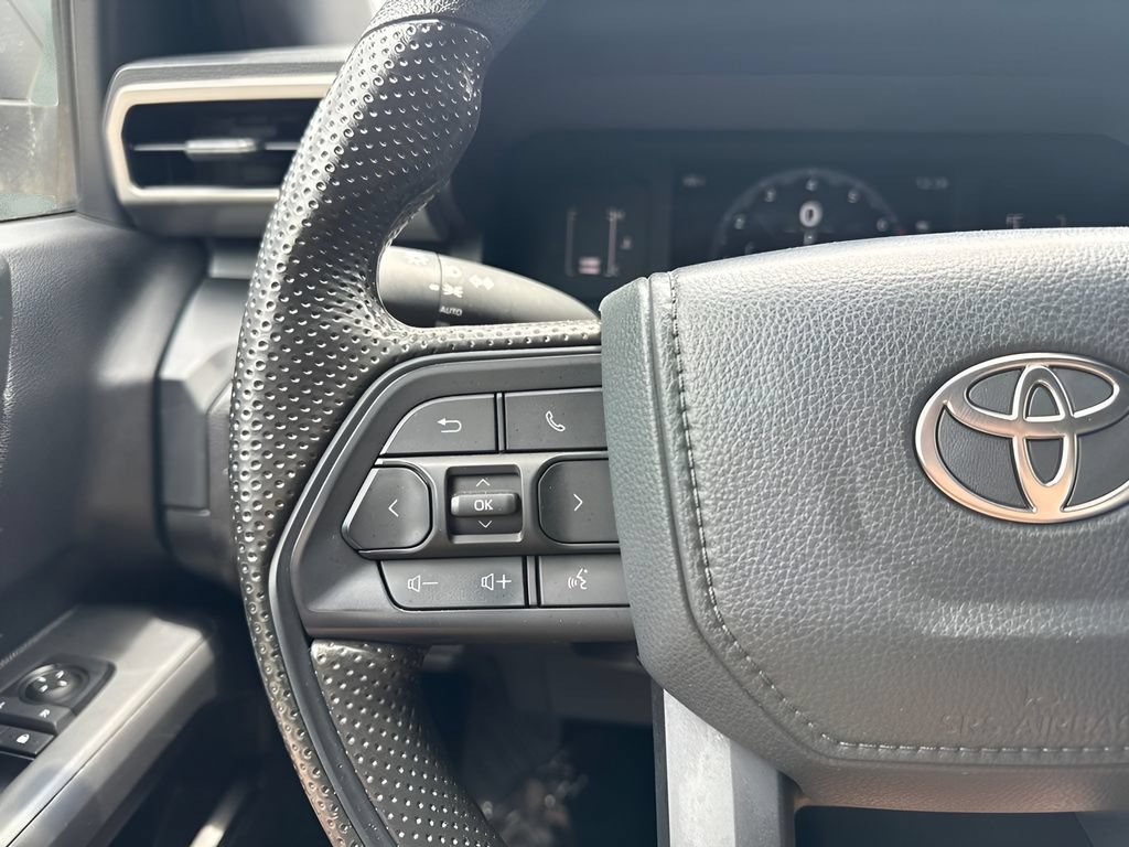 Used 2025 Toyota Tacoma SR RWD image 13