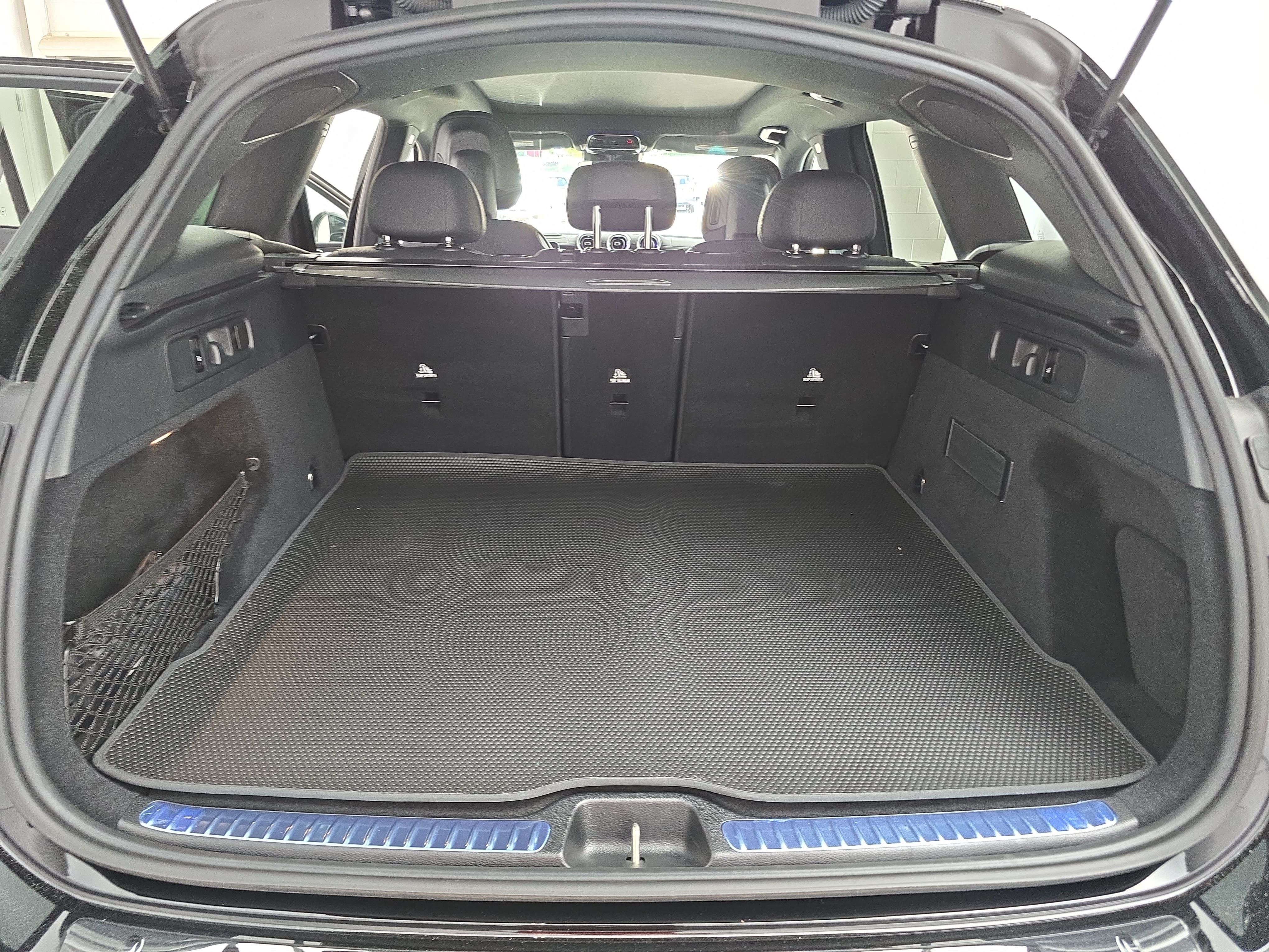 Used 2026 Mercedes-Benz GLC 300 4MATIC image 12