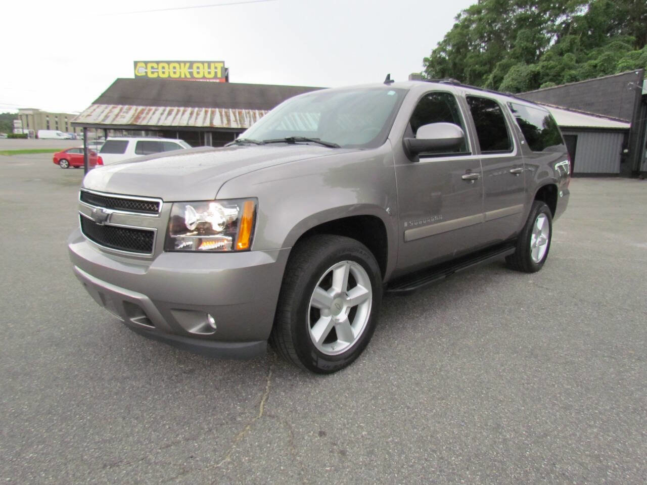 Used 2008 Chevrolet Suburban LT w/ Convenience Package 1 image 3