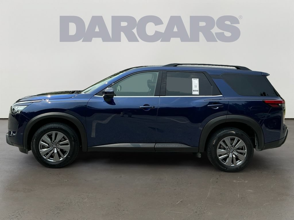 Used 2025 Nissan Pathfinder SV AWD/4WD image 4