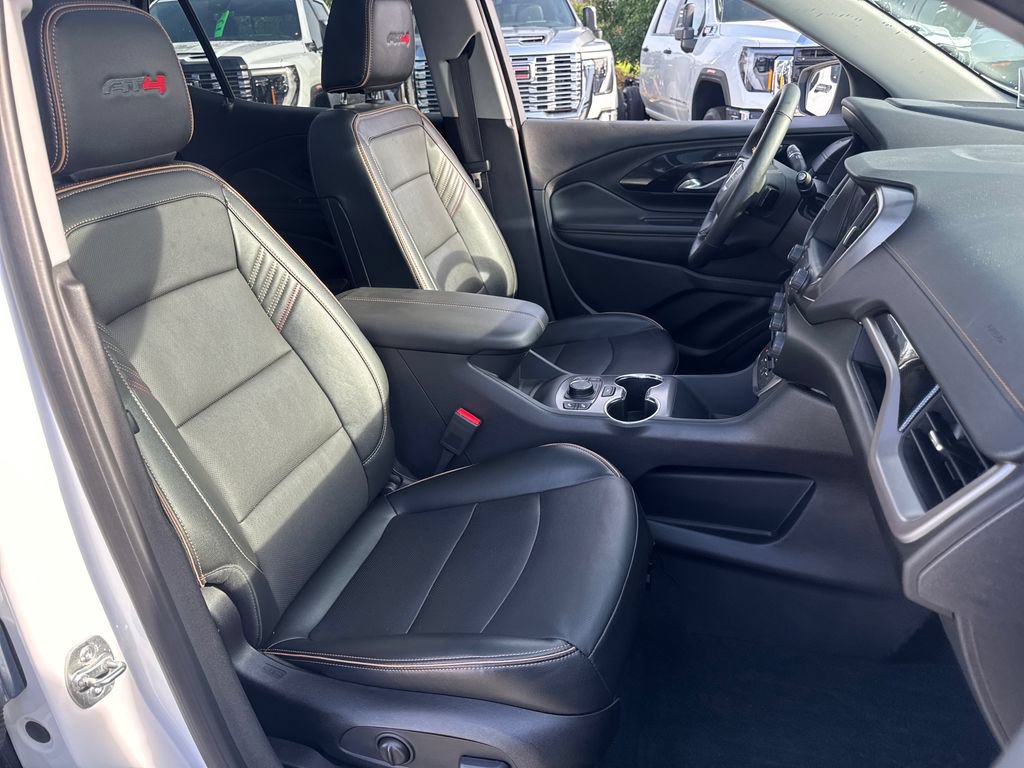 Used 2024 GMC Terrain AT4 w/ Tech Package AWD/4WD image 12