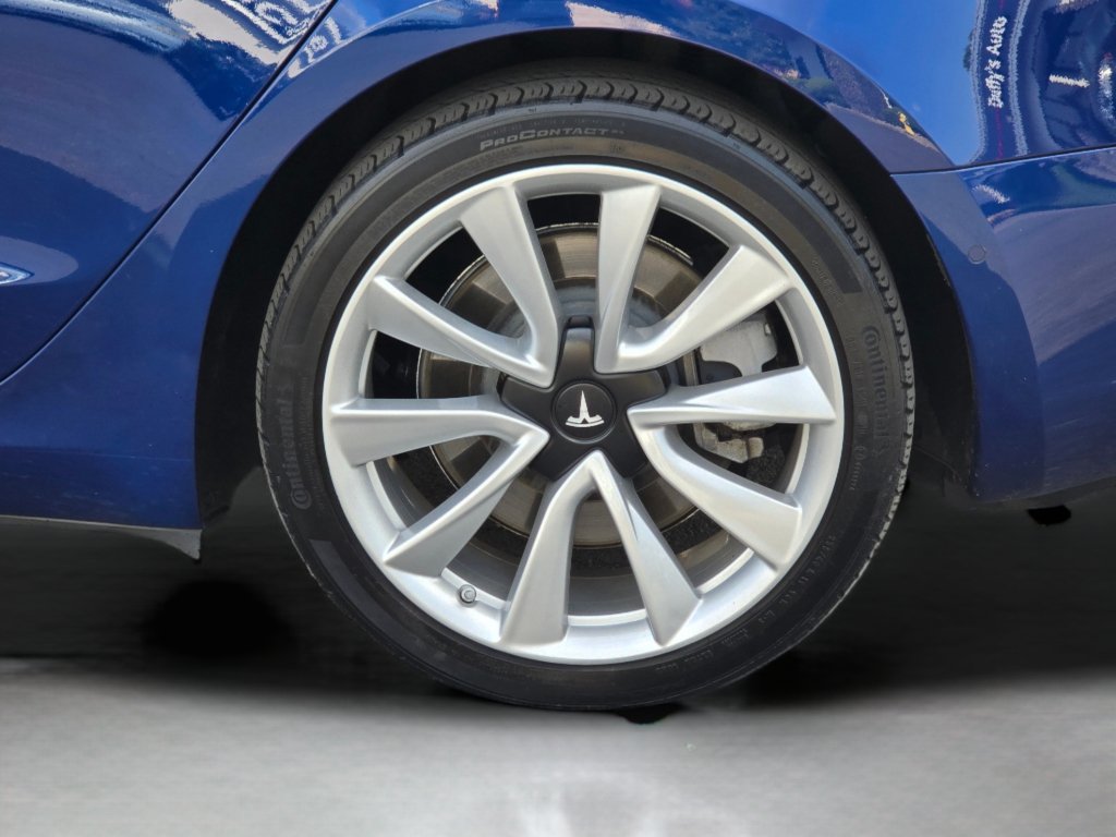 Used 2020 Tesla Model 3 Long Range AWD/4WD image 31