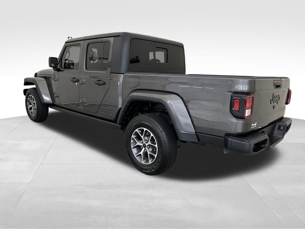 Used 2022 Jeep Gladiator Sport image 17