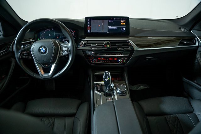 Used 2023 BMW 530i xDrive w/ Convenience Package image 27