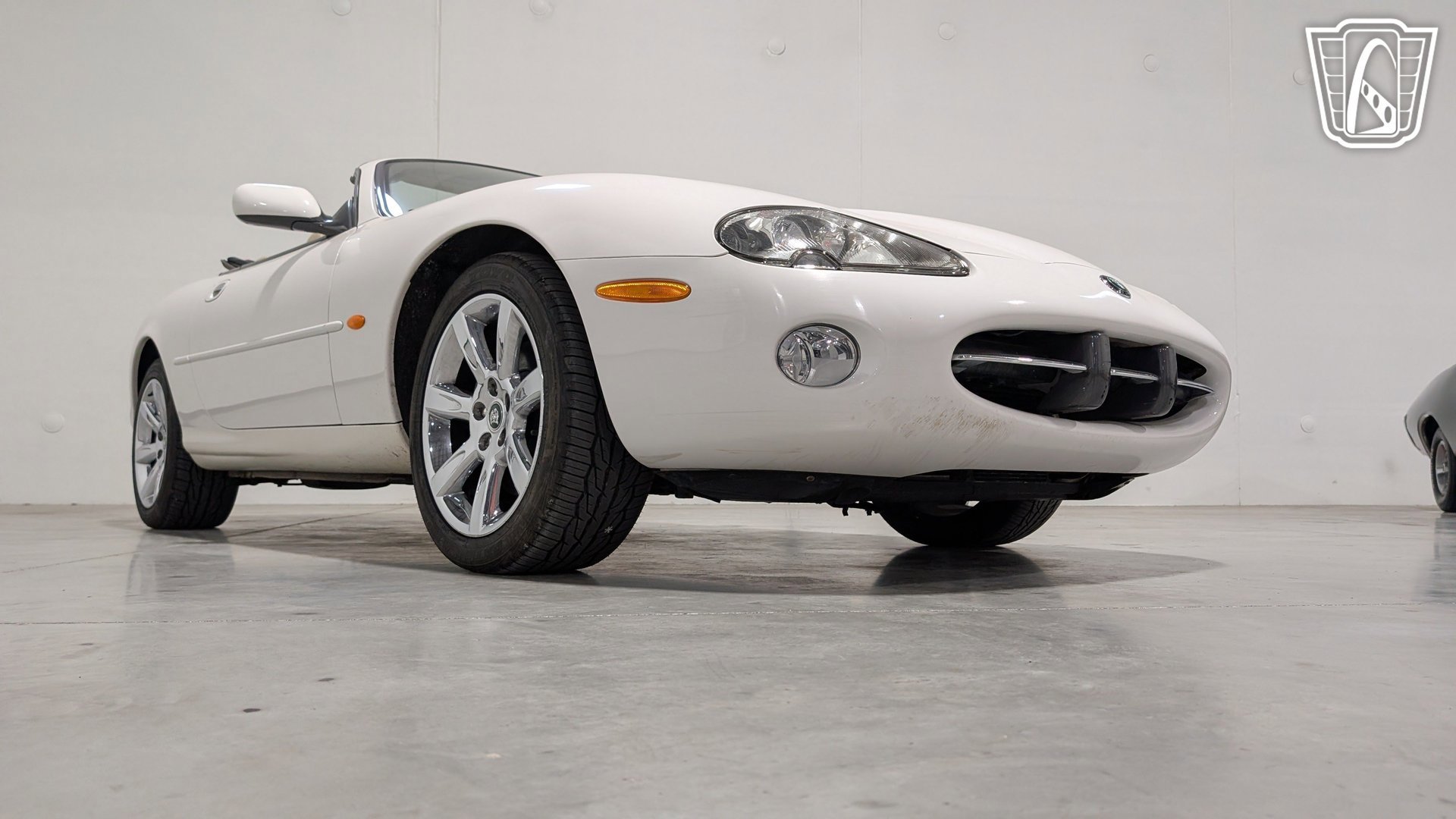 Used 2003 Jaguar XK8 Convertible image 22