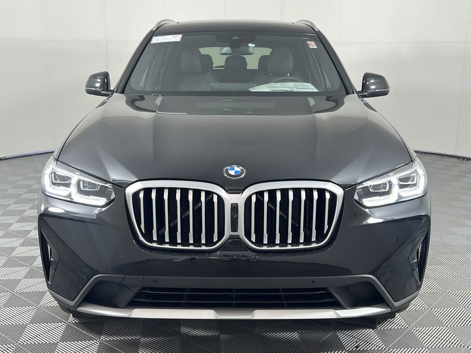 Used 2024 BMW X3 sDrive30i w/ Premium Package w/ZPA image 5