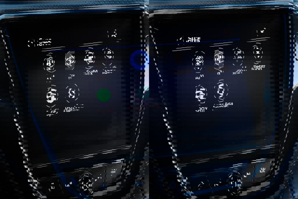 Used 2022 Chevrolet TrailBlazer ACTIV w/ Technology Package image 34