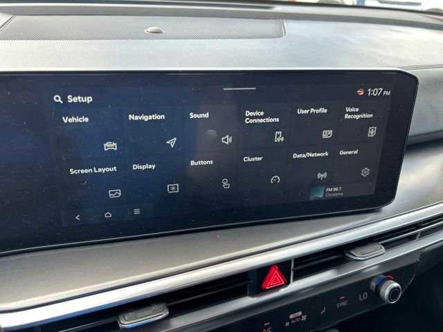 Used 2025 Kia Sorento EX image 31