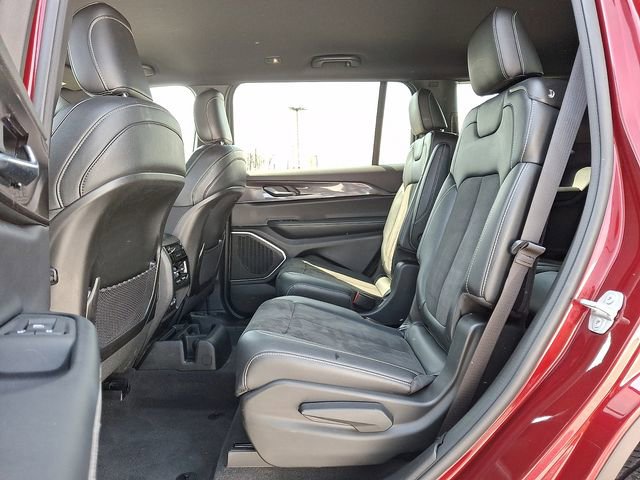 Used 2022 Jeep Grand Cherokee L Laredo AWD/4WD image 13