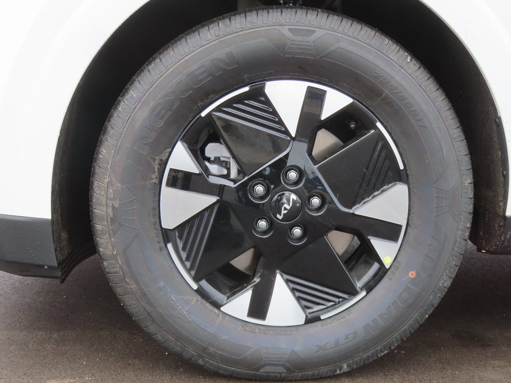 New 2026 Kia Carnival LXS image 18