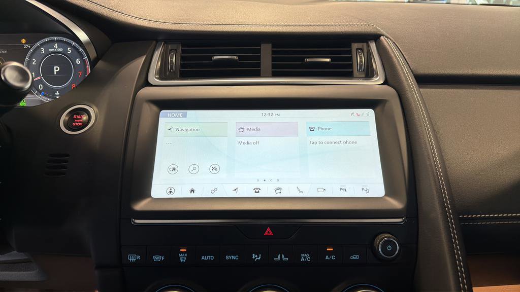 Used 2019 Jaguar E-PACE R-Dynamic HSE image 26