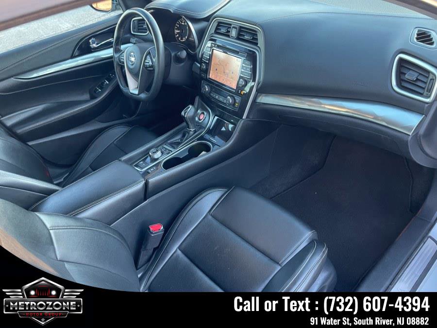 Used 2020 Nissan Maxima 3.5 SV w/ Floor Mat Group FWD image 25