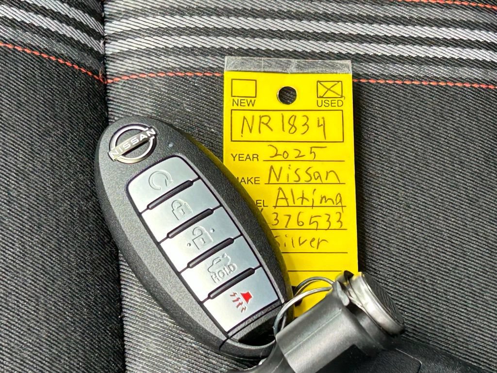 Certified 2025 Nissan Altima 2.5 SR FWD image 53