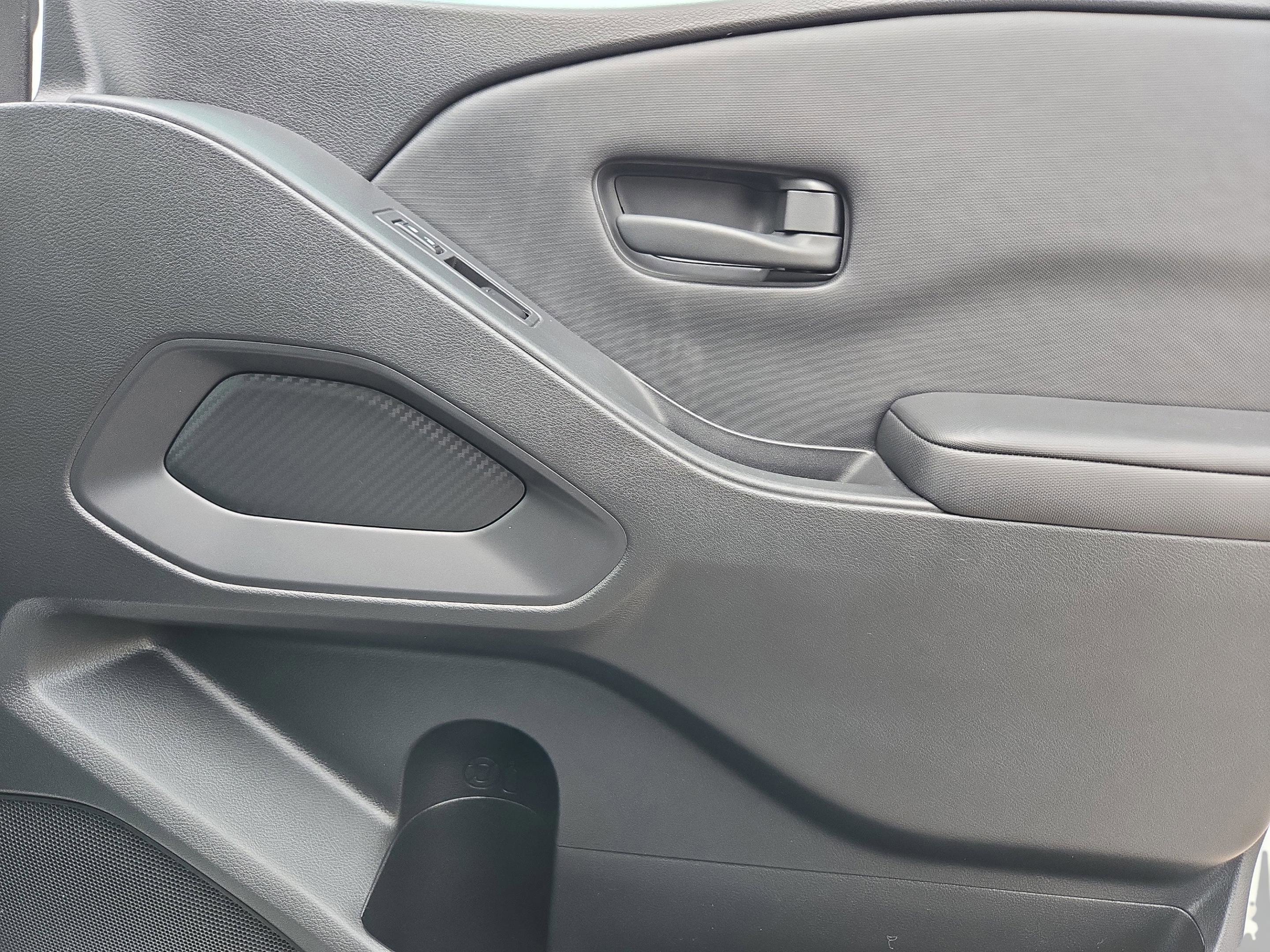 Used 2023 Nissan Frontier S image 28