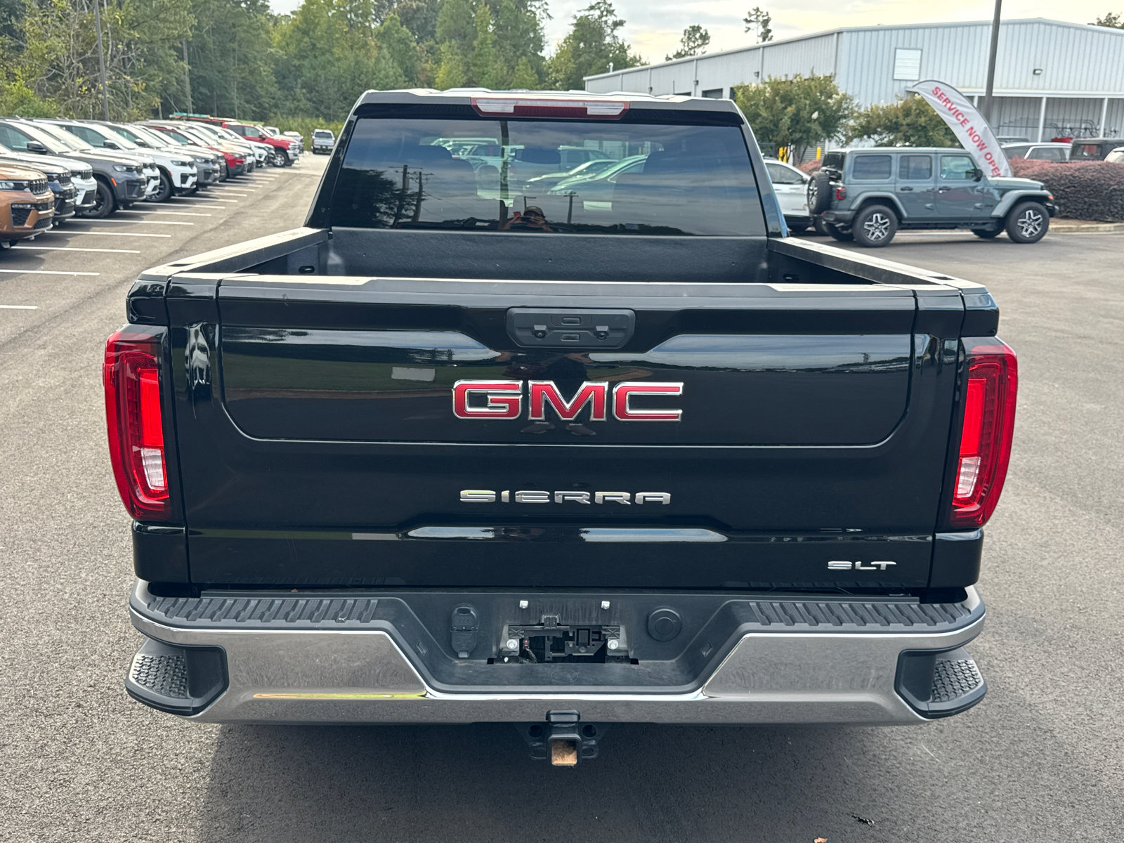 Used 2025 GMC Sierra 1500 SLT AWD/4WD image 6