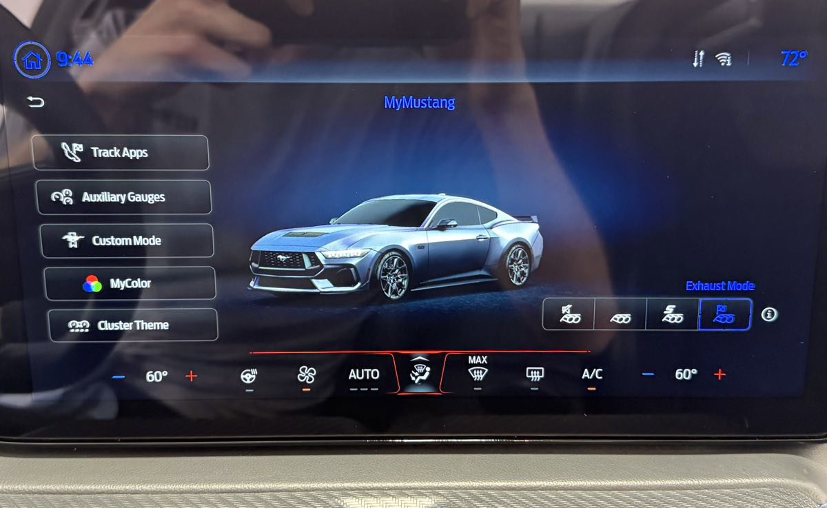 Used 2024 Ford Mustang Dark Horse image 33