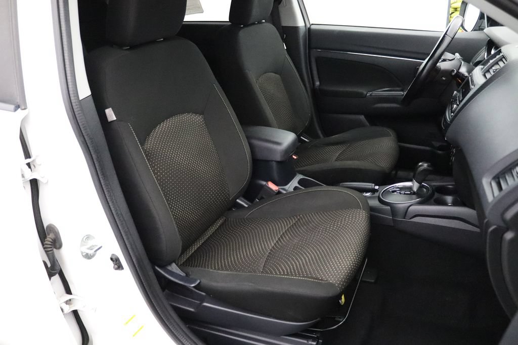 Used 2016 Mitsubishi Outlander Sport ES AWD/4WD image 13