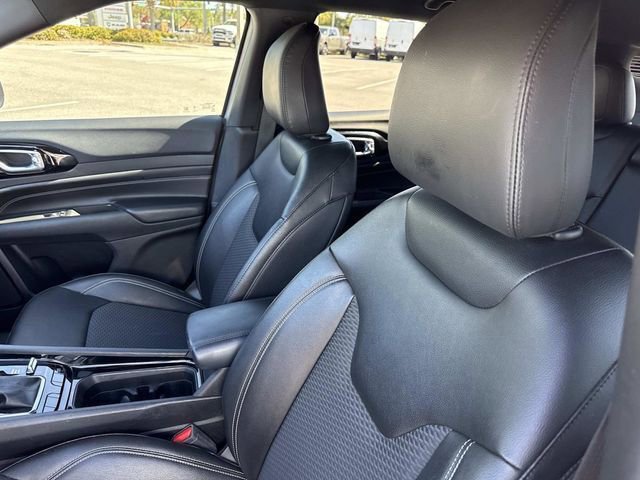 Used 2024 Jeep Compass Latitude w/ Altitude Special Edition image 20