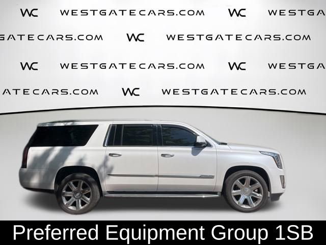 Used 2016 Cadillac Escalade ESV Luxury AWD/4WD image 4