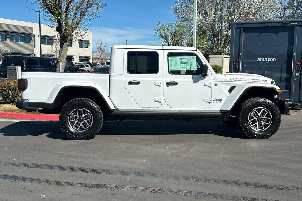 New 2026 Jeep Gladiator Rubicon w/ Safety Group AWD/4WD image 3