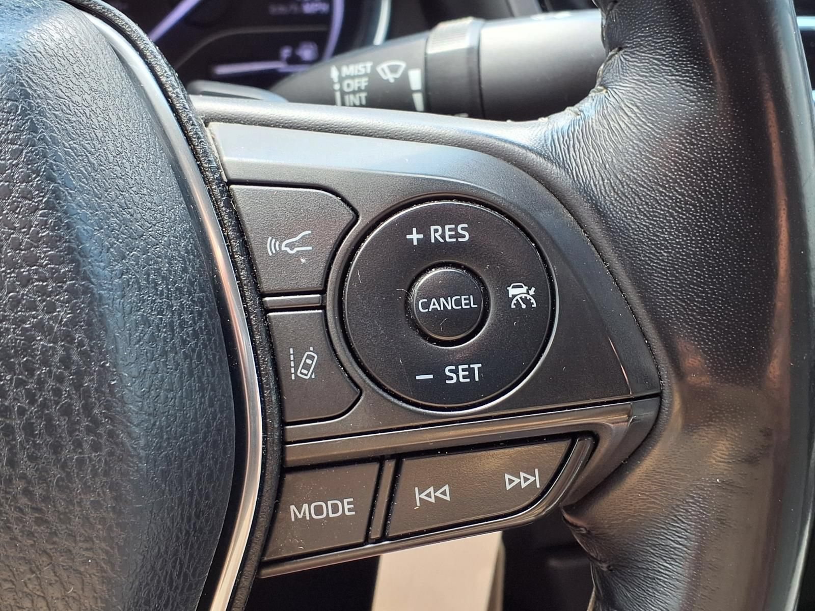 Used 2019 Toyota Camry SE FWD image 27