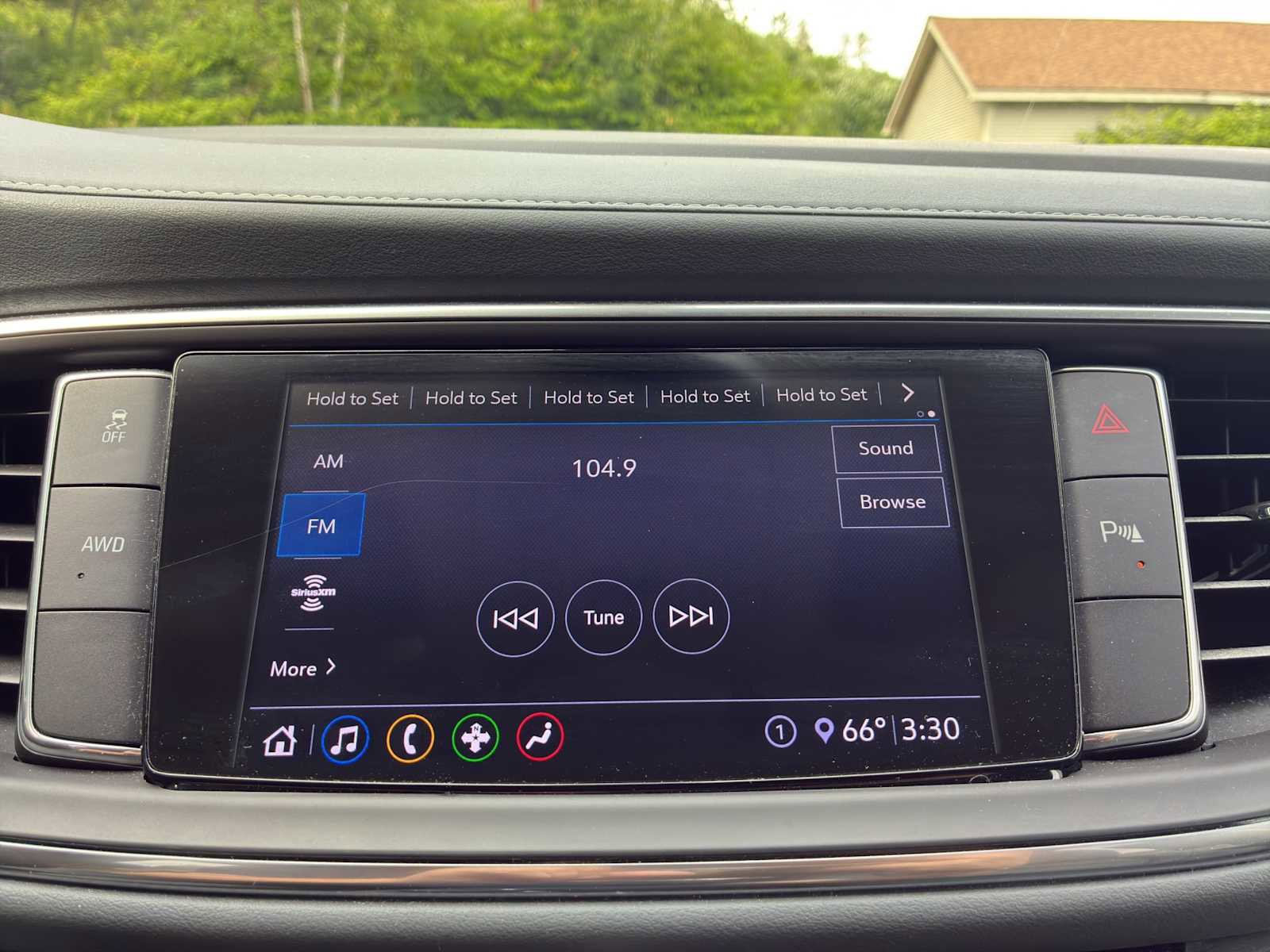 Used 2020 Buick Enclave Essence image 15