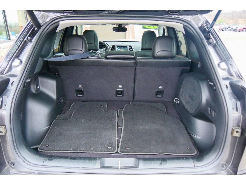 Used 2023 Jeep Cherokee Altitude Lux w/ Lux Elite Package image 32
