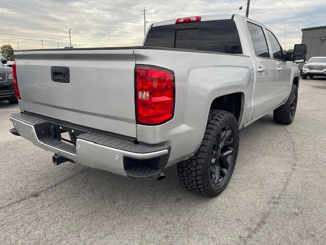 Used 2018 Chevrolet Silverado 1500 LT w/ Texas Edition image 5