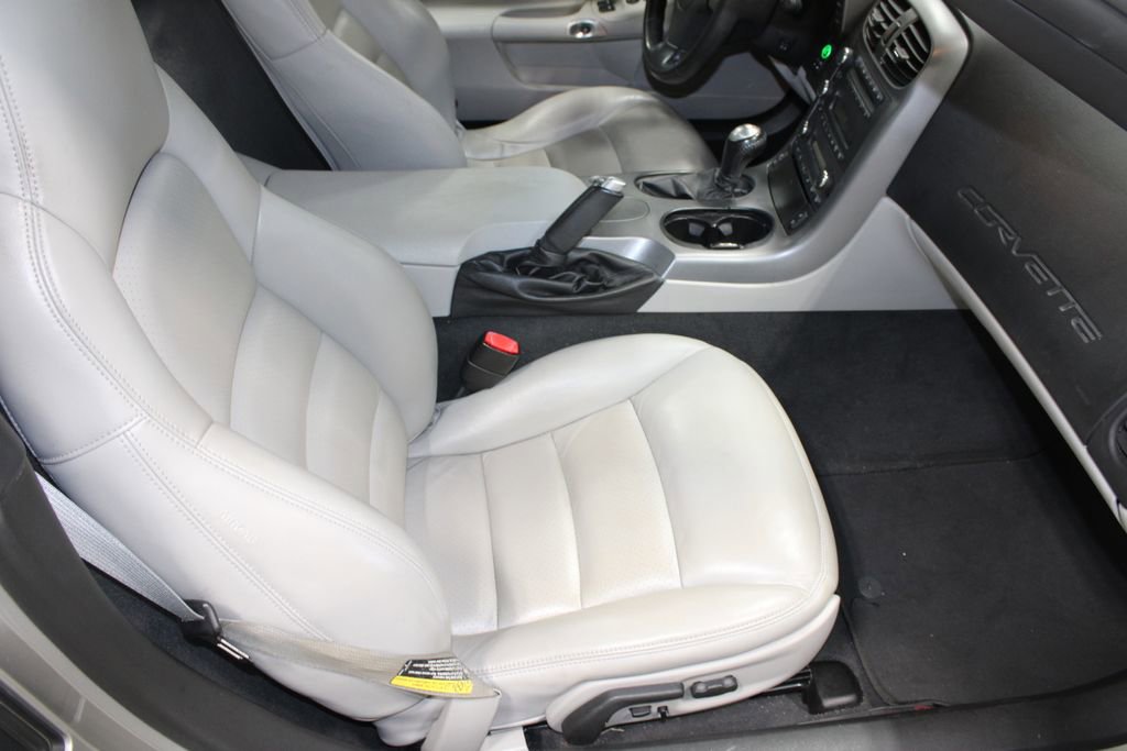 Used 2006 Chevrolet Corvette Convertible w/ Preferred Equipment Group image 23
