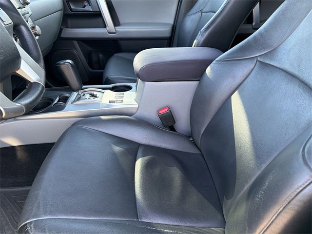 Used 2013 Toyota 4Runner SR5 image 21