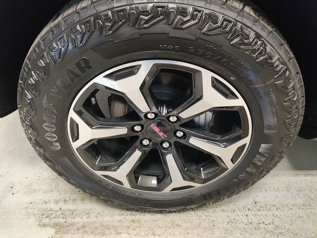 New 2026 GMC Yukon XL AT4 w/ AT4 Premium Plus Package image 20