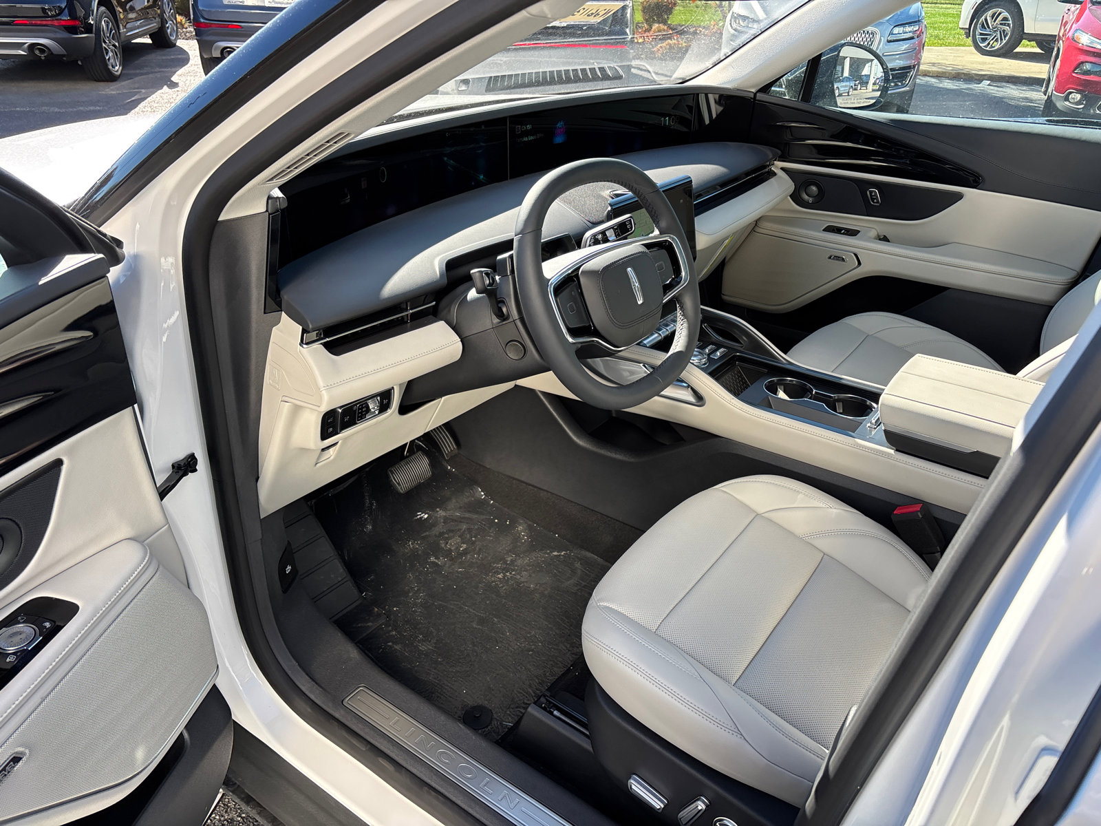 New 2026 Lincoln Nautilus Premier w/ Equipment Group 102A image 26