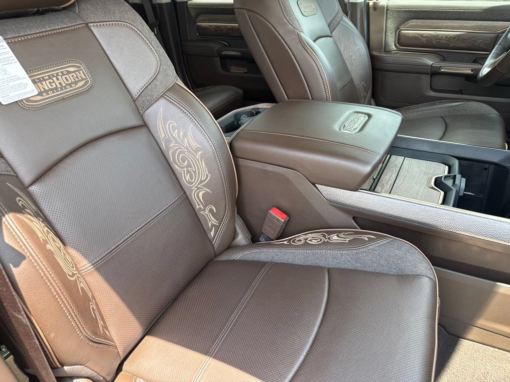 Used 2025 RAM 2500 Limited AWD/4WD image 25