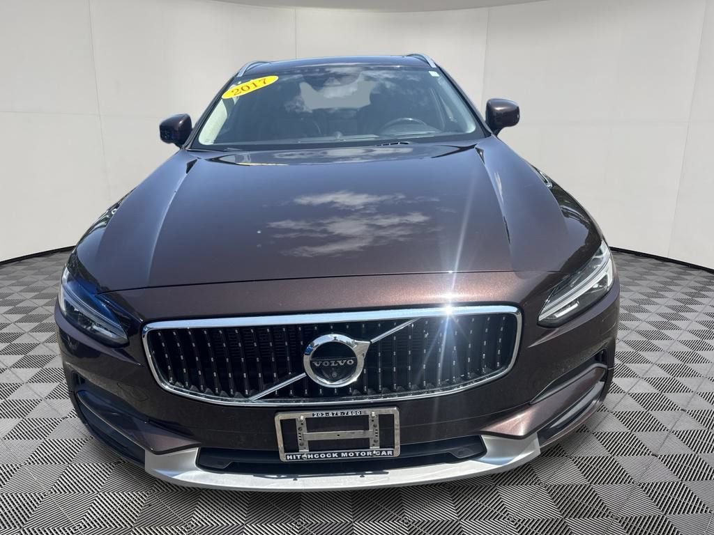 Used 2017 Volvo V90 T6 Cross Country AWD/4WD image 4