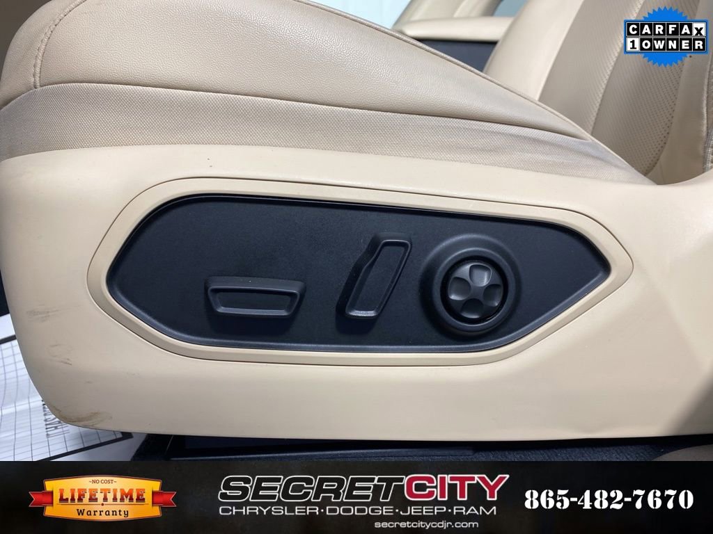 Used 2023 Jeep Grand Cherokee L Limited w/ Luxury Tech Group II image 13