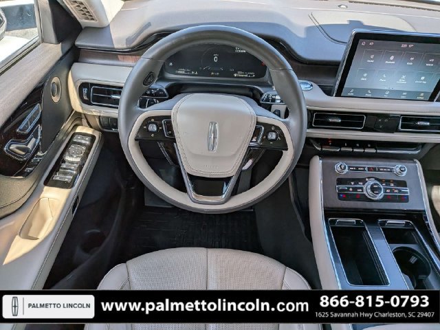 Certified 2022 Lincoln Aviator Reserve RWD image 17